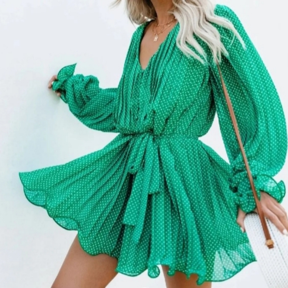 NWT Polka Dot Pleated Romper